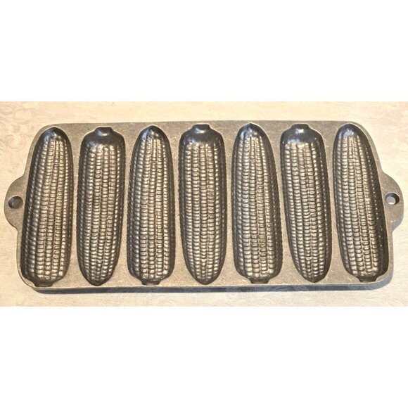 Wagner Ware Sydney -O- 1319 Cast Iron Junior Corn Bread Pan USA Krusty Korn Kobs - Picture 1 of 5